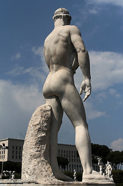 Stadio dei marmi 407